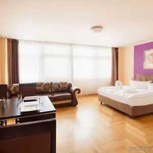 Youth Apartments - Ku'Damm ברלין